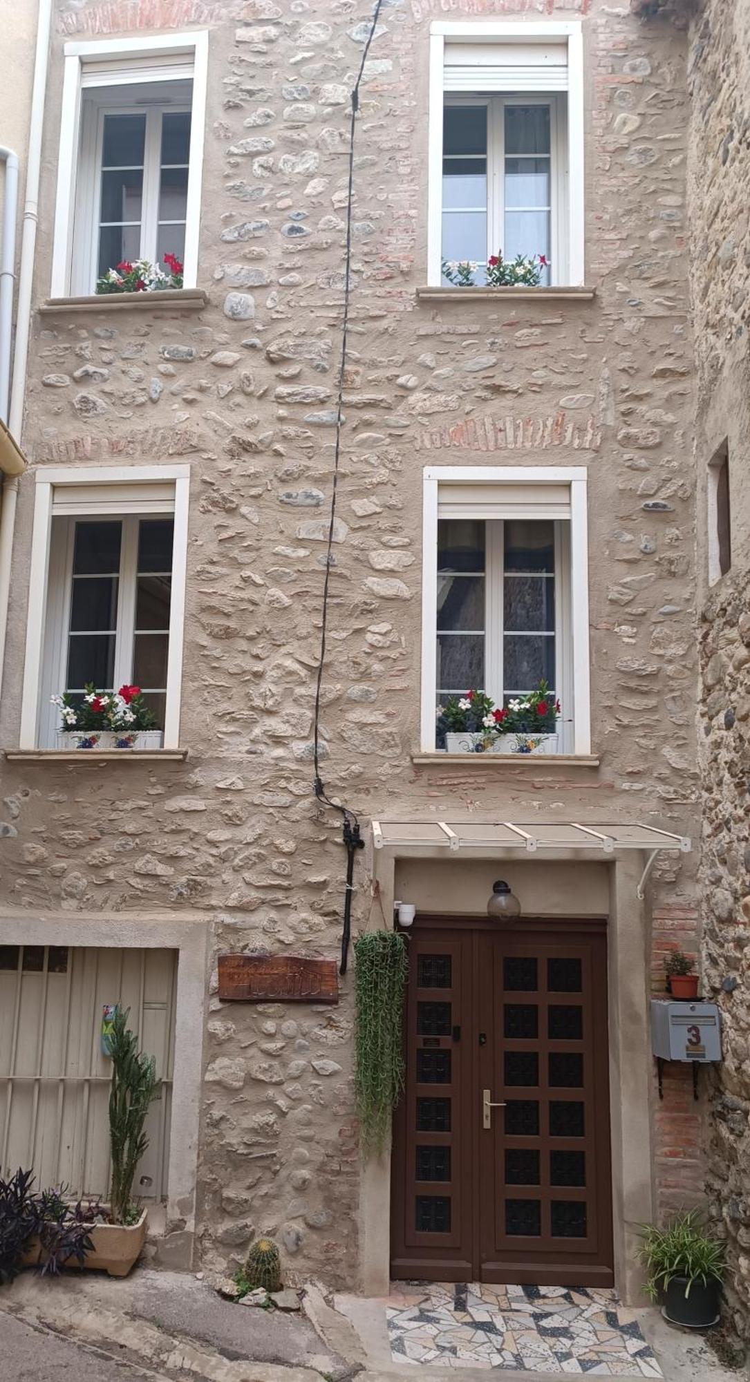 A L' Estiu Acomodação com café da manhã Latour-de-France Exterior foto